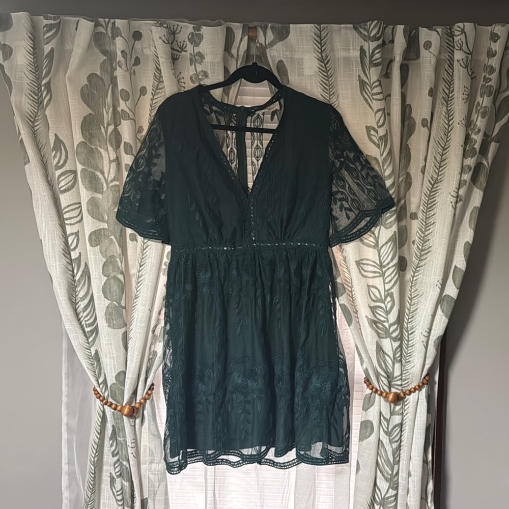 Elegant Dark Green Lace Dress